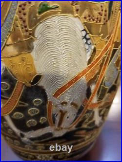 Large antique Japanese Satsuma vase by Kusube dating c. 1930 Signed
